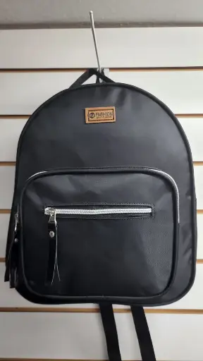 mochila impermeable negra